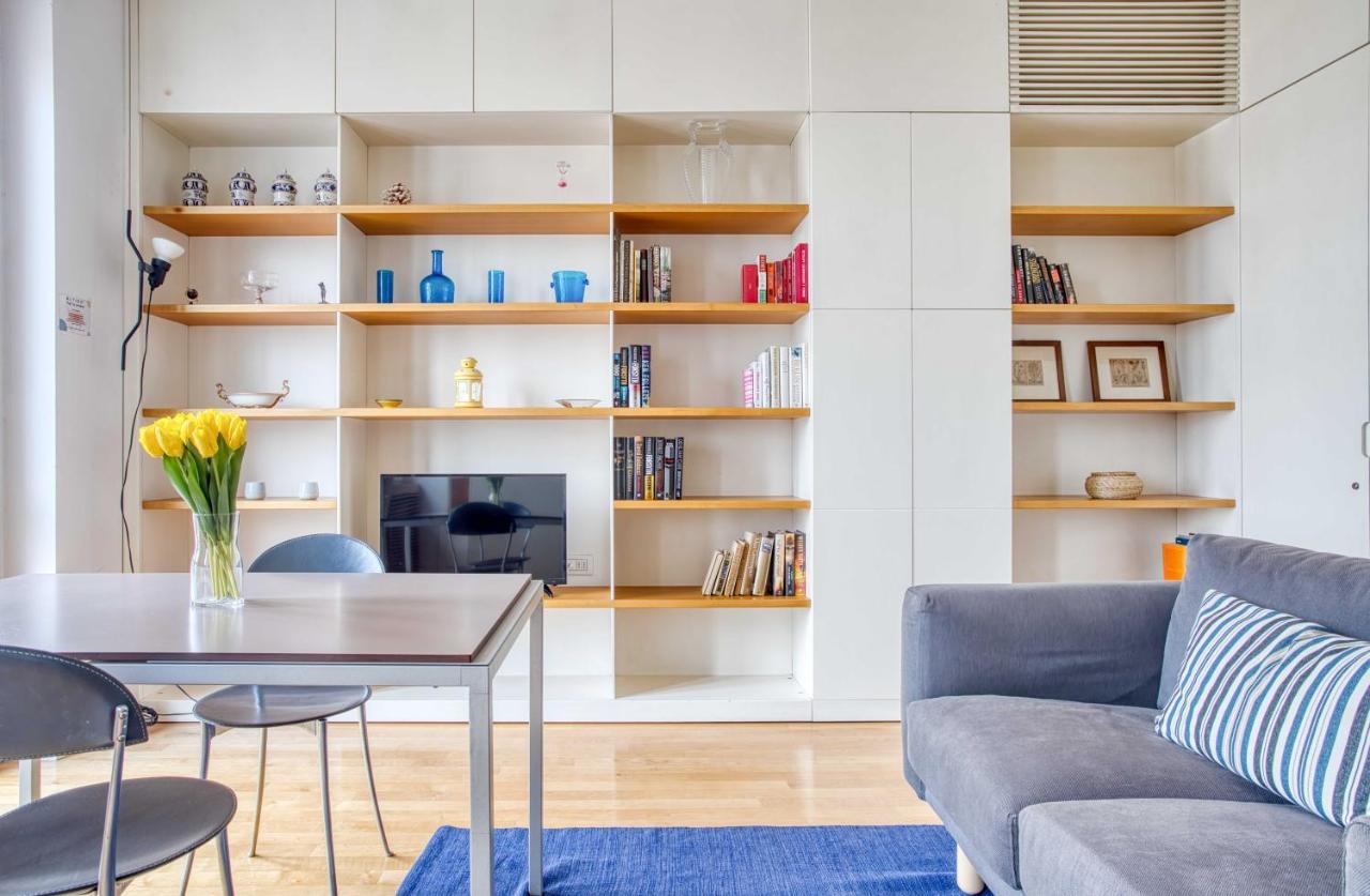 Joivy Vibrant Studio With Balcony Milan Extérieur photo