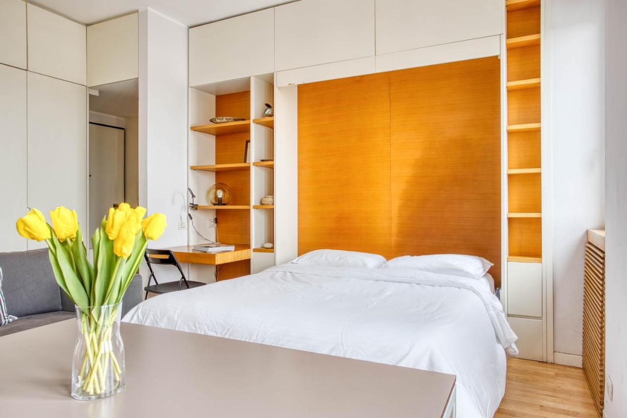 Joivy Vibrant Studio With Balcony Milan Extérieur photo