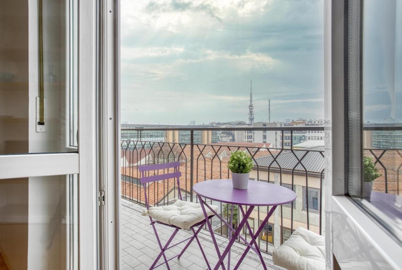 Joivy Vibrant Studio With Balcony Milan Extérieur photo