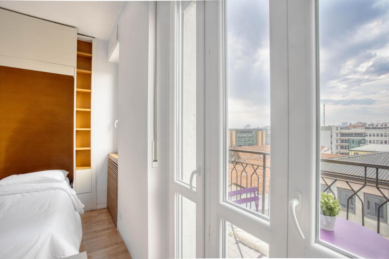 Joivy Vibrant Studio With Balcony Milan Extérieur photo